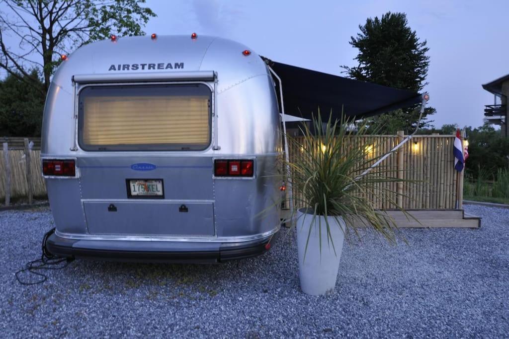 Airstream Retro Usa Caravan Earnewâld Eksteriør billede