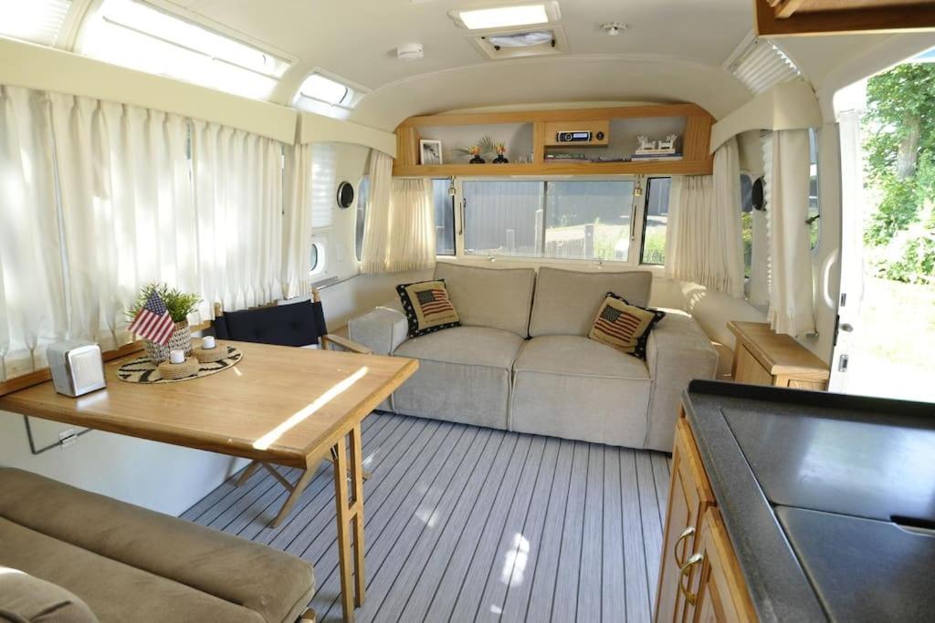 Airstream Retro Usa Caravan Earnewâld Eksteriør billede